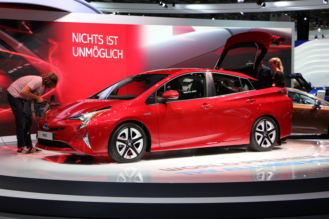 Fiche technique Prius IV Hybride rechargeable 122 ch 8.8 kWh